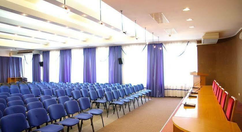 מלון Express Congress קייב