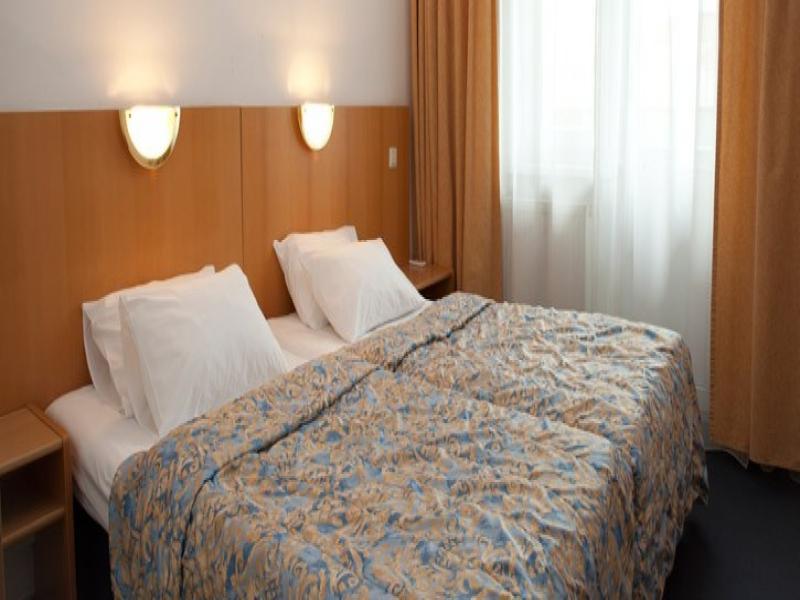Hotel Express Congress 3*