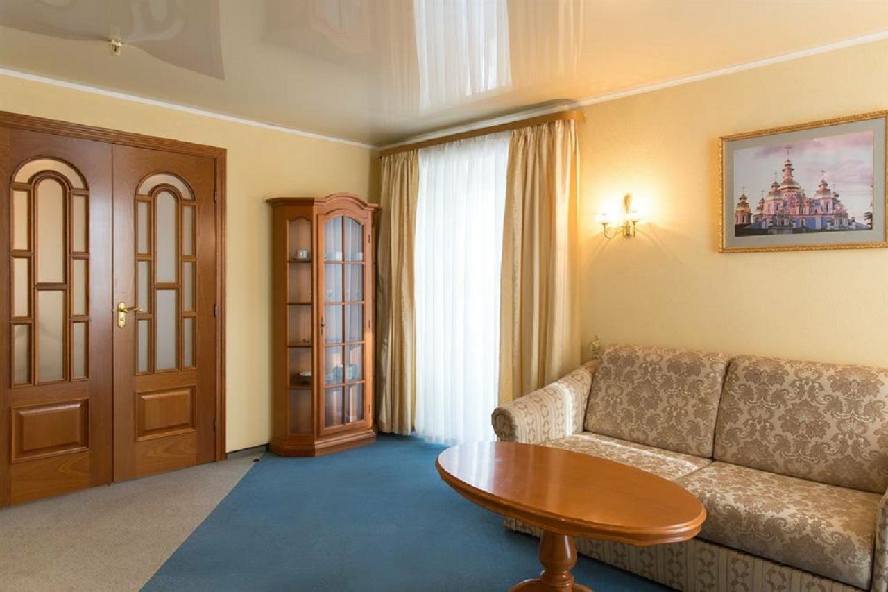 Express Congress Hotel 3*
